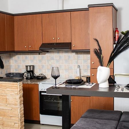 F K Room 3 Aígion Ngoại thất bức ảnh
