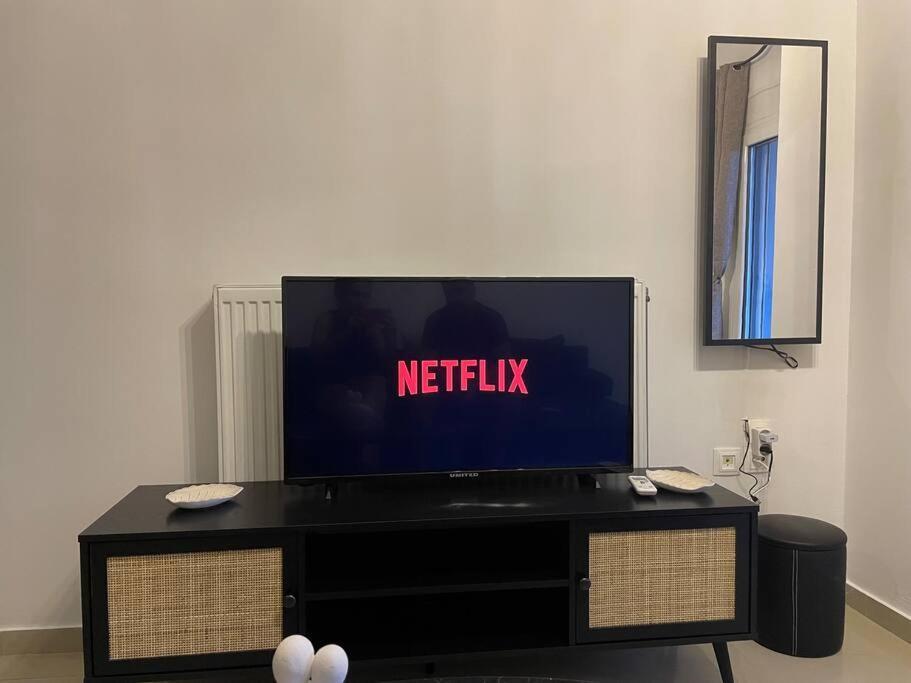 F K Room 3 Aígion Ngoại thất bức ảnh